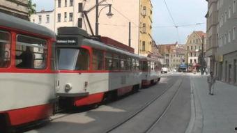 国产电车国外评价视频,中国智造闪耀国际舞台